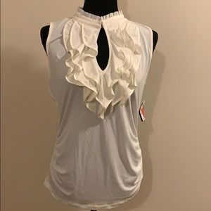 New sleeveless blouse